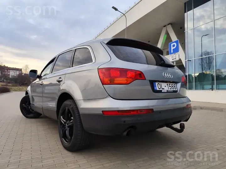 Audi Q7 2007 photo 5
