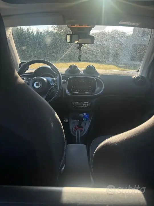 Smart Fortwo 2017 photo 4