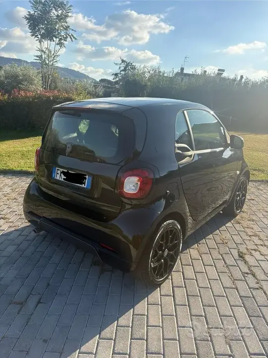 Smart Fortwo 2017 photo 2