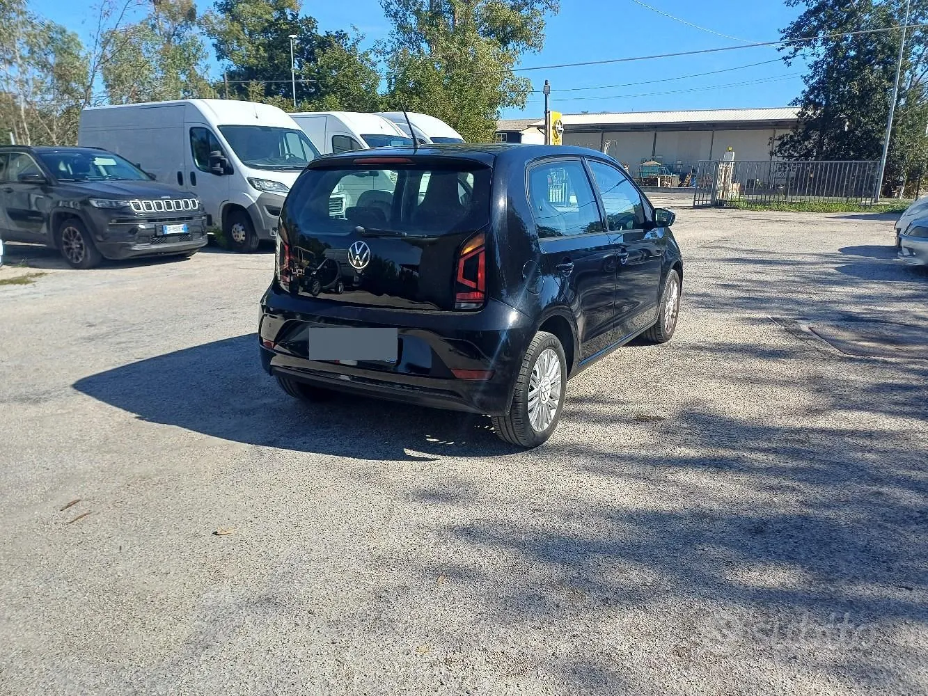 Volkswagen Up 2023 photo 3