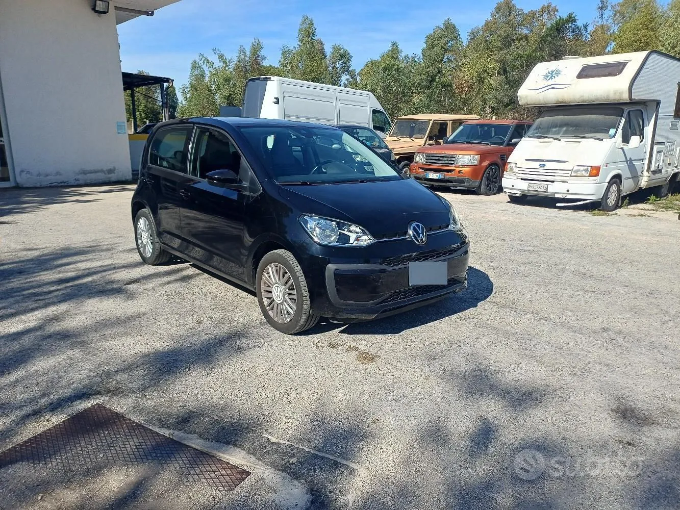Volkswagen Up 2023 photo 2