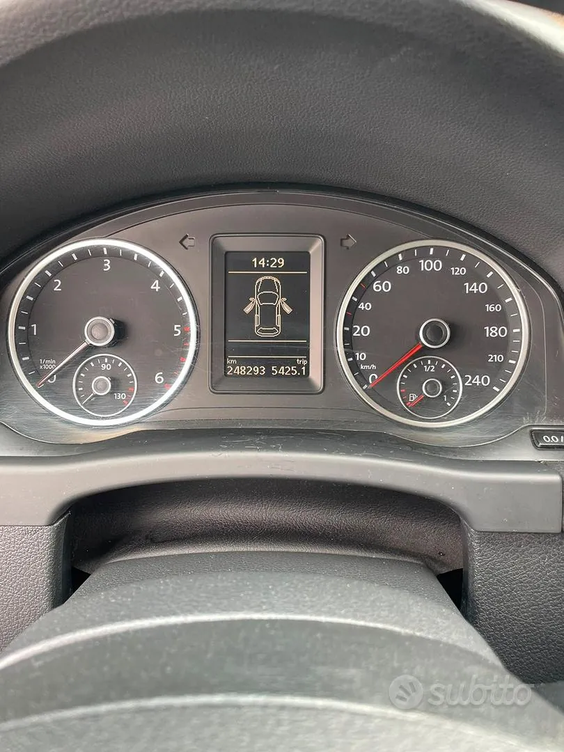 Volkswagen Tiguan 2010 photo 4