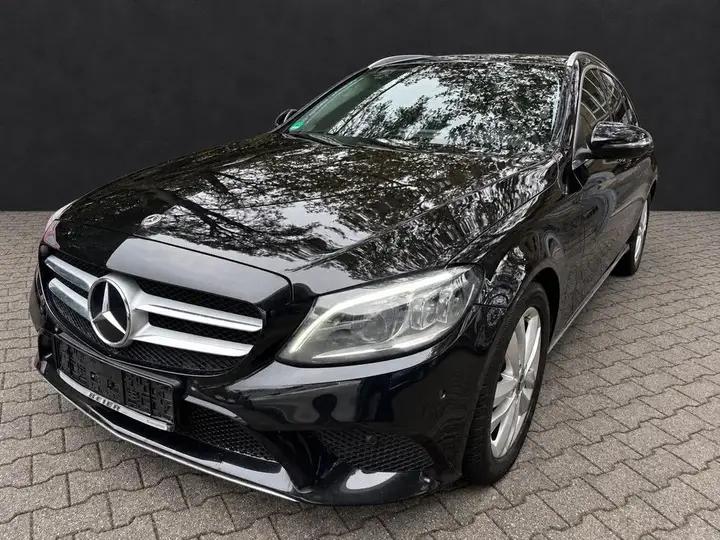 Mercedes-Benz C200