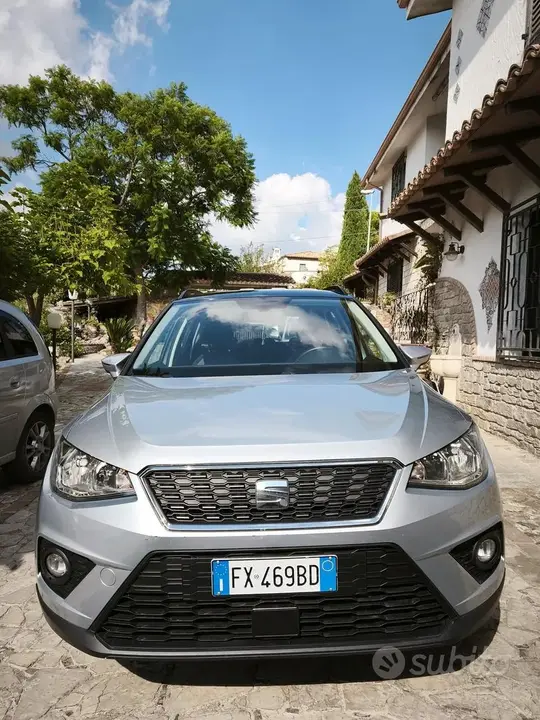 Seat Arona 2019 photo 2