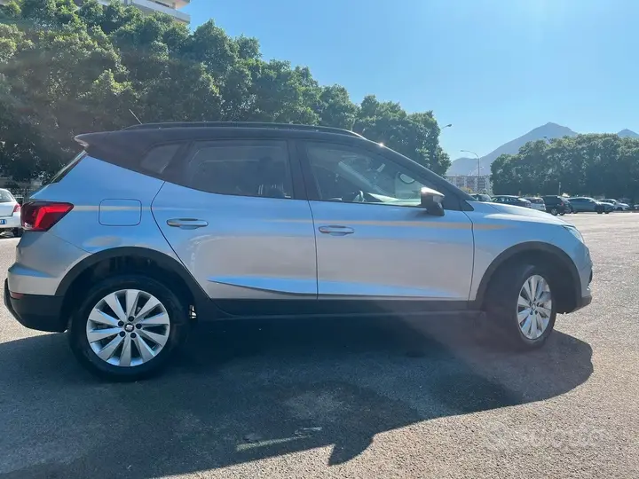 Seat Arona 2019 photo 3