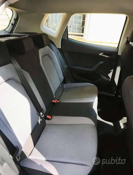 Seat Arona 2019 photo 5