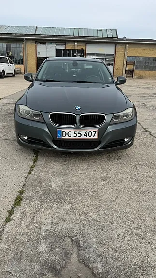 BMW 320I