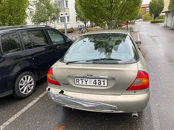 Ford Mondeo 2001 photo 2