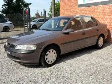 Opel Vectra 1995 photo 3