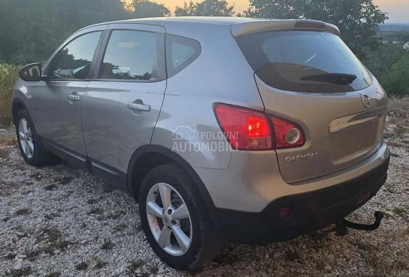 Nissan Qashqai 2009 photo 4