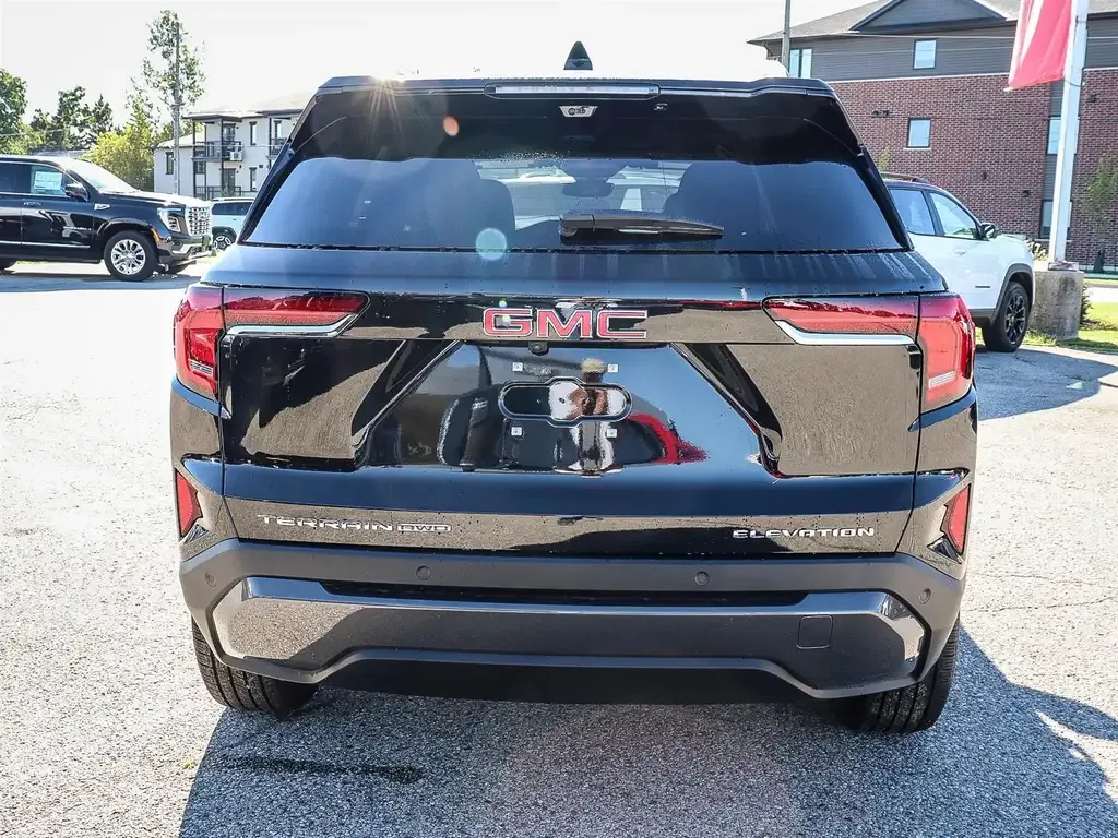 GMC Terrain 2027 photo 4