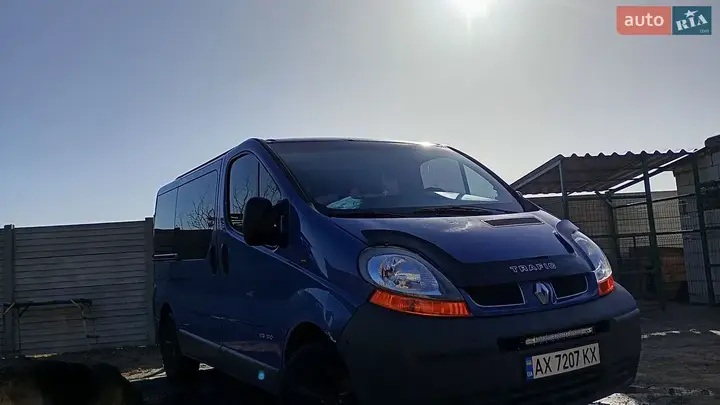 Renault Trafic 2003 photo 3
