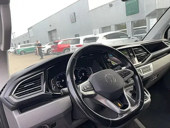 Volkswagen Caravelle 2022 photo 3
