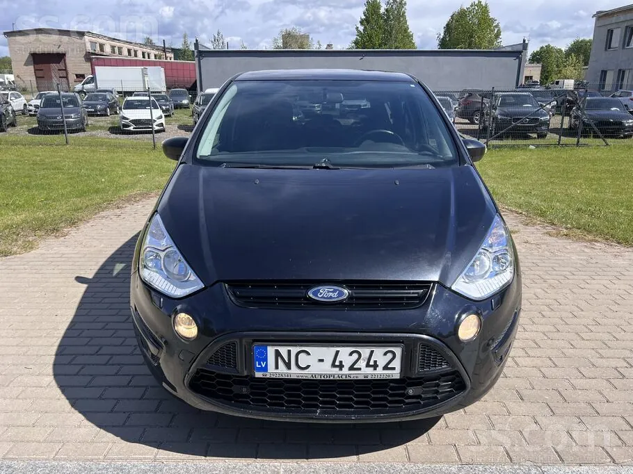 Ford S-Max 2012 photo 2