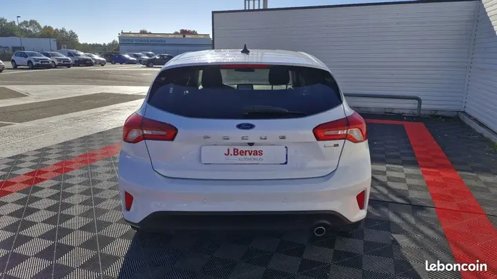 Ford Focus 2022 photo 5