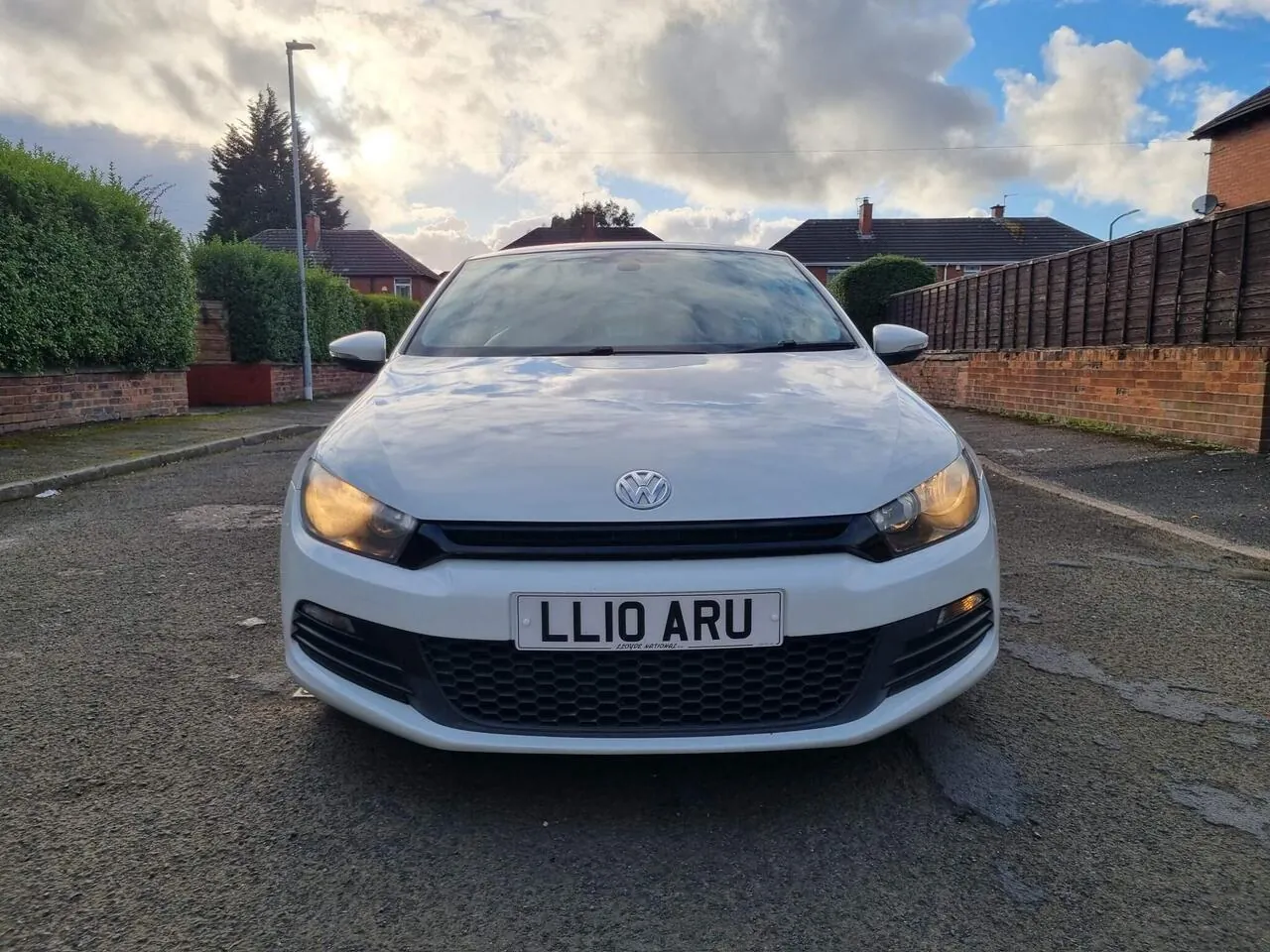 Volkswagen Scirocco 2010 photo 2