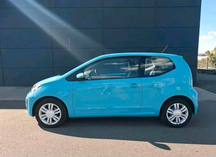 Volkswagen Up