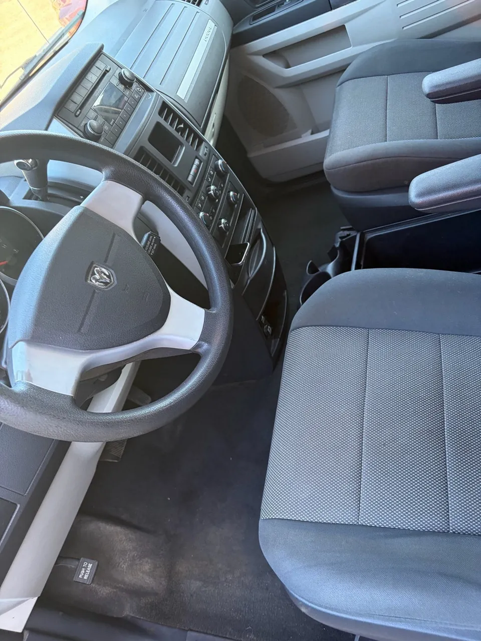 Dodge Caravan 2009 photo 4