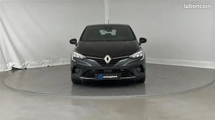 Renault Clio 2022 photo 2