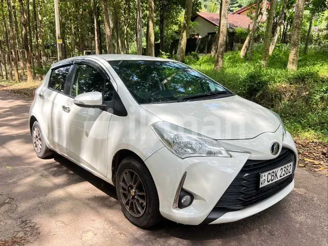 Toyota Vitz 2018 photo 3