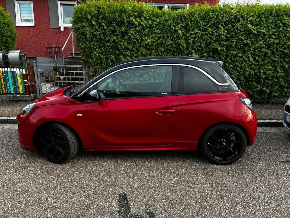 Opel Adam