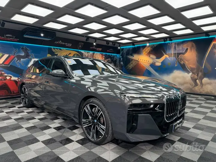 BMW I7 2022 photo 3