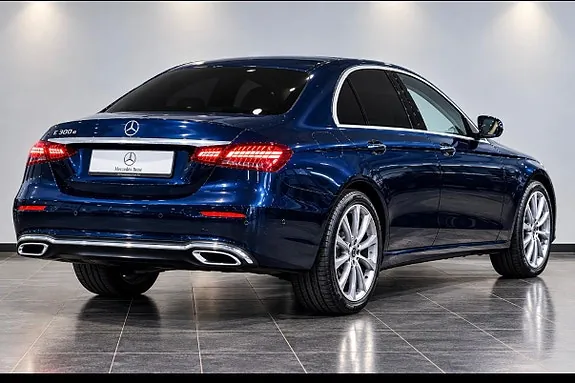 Mercedes-Benz E300 E 2023 photo 2