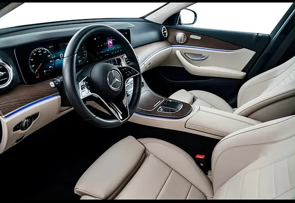 Mercedes-Benz E300 E 2023 photo 3