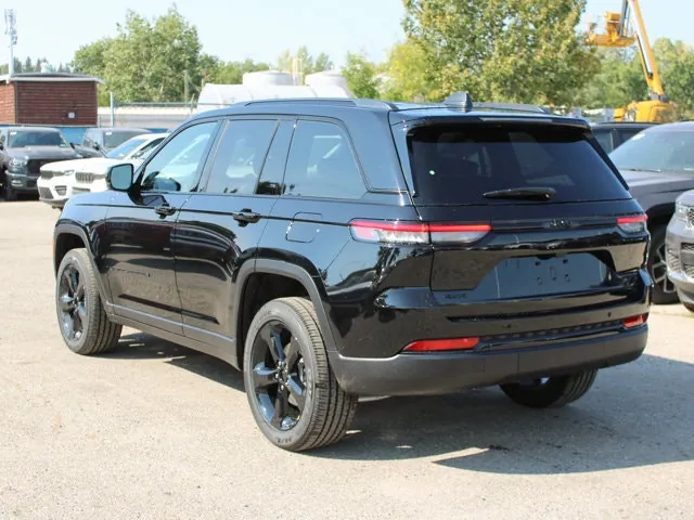 Jeep Grand Cherokee 2025 photo 3
