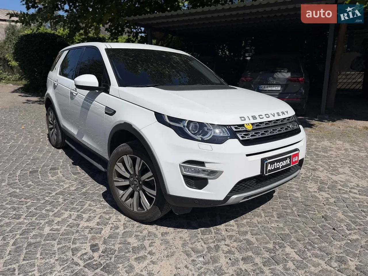 Land Rover Discovery 2017 photo 3