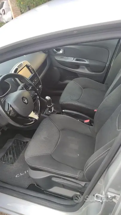Renault Clio 2016 photo 3