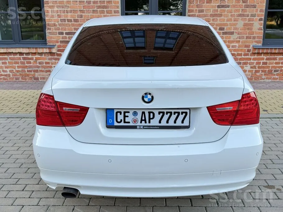 BMW 316 2010 photo 5