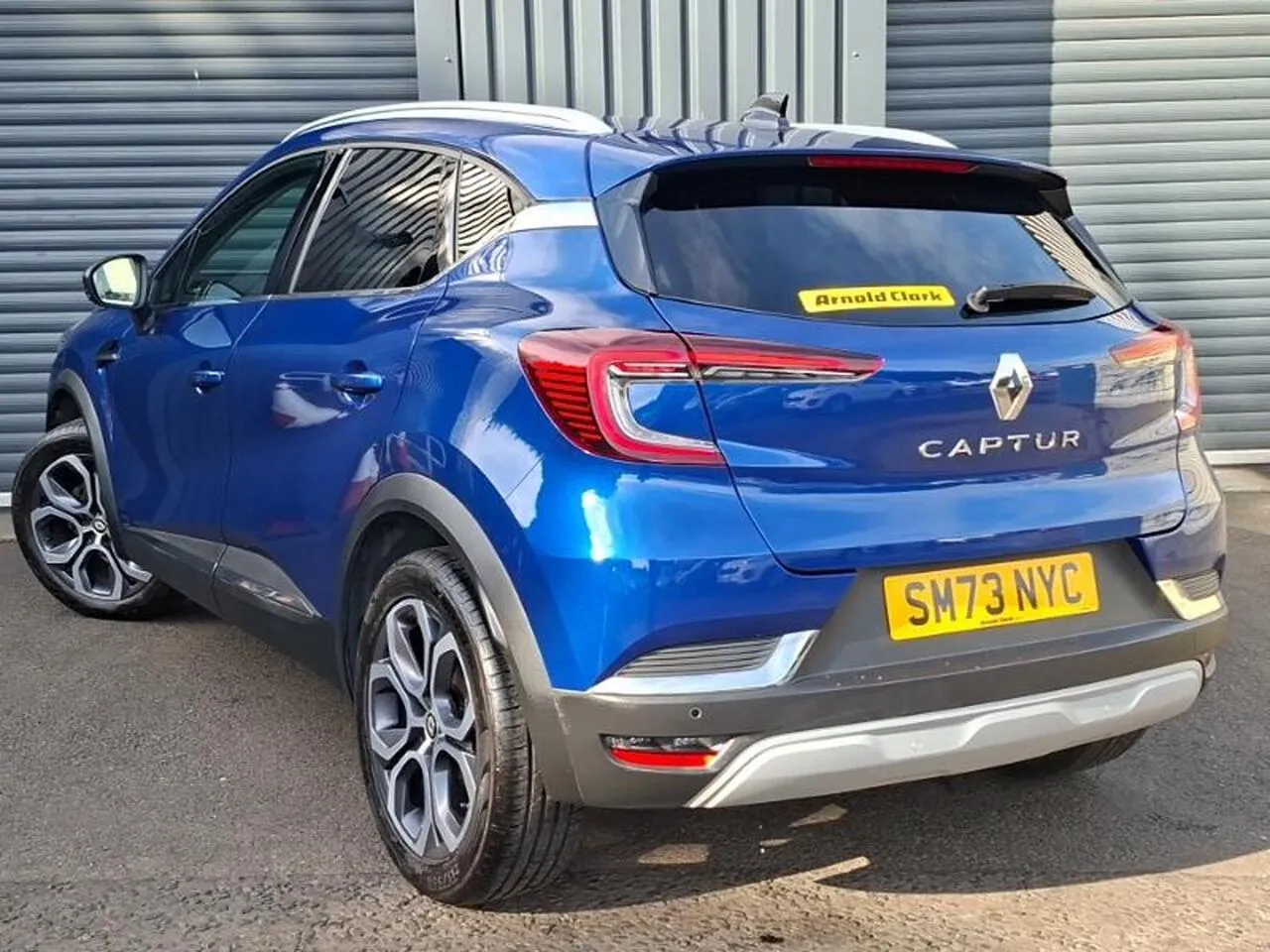 Renault Captur 2023 photo 2