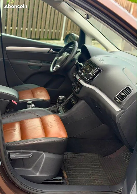 Volkswagen Sharan 2011 photo 4