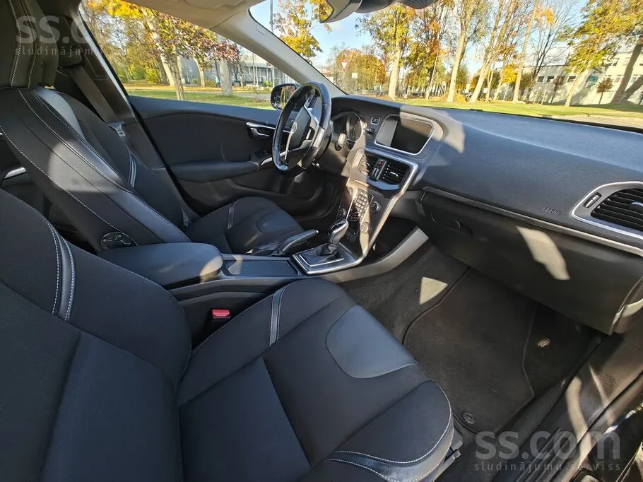 Volvo V40 2014 photo 5
