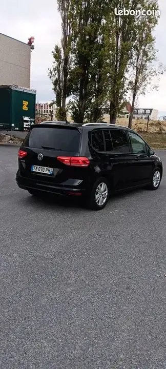 Volkswagen Touran 2019 photo 3
