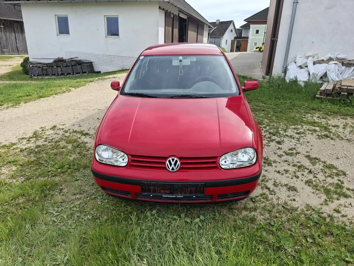 Volkswagen Golf 2001 photo 2
