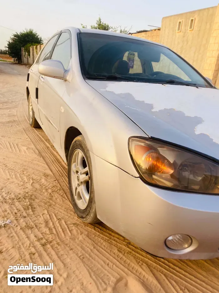 Kia Spectra 2005 photo 4