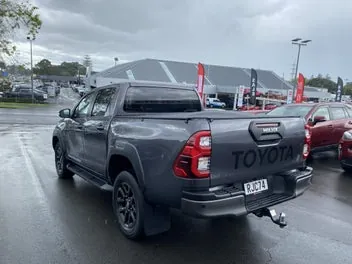 Toyota Hilux 2022 photo 4