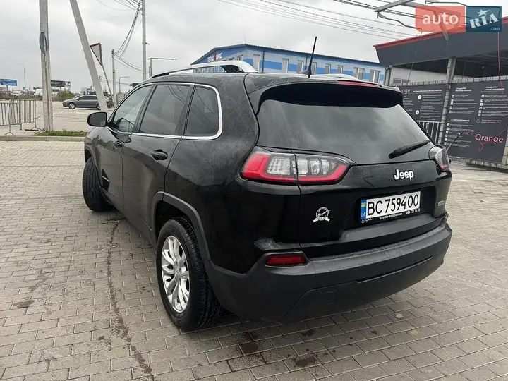 Jeep Cherokee 2018 photo 2