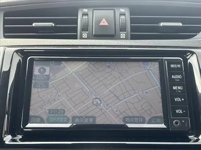 Toyota Mark X 2017 photo 4