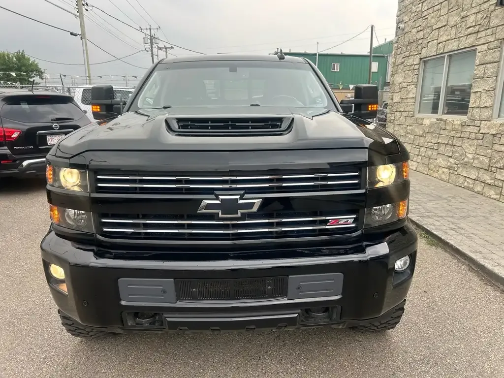 Chevrolet Silverado 2500 2019 photo 2