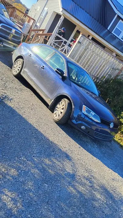 Volkswagen Jetta 2012 photo 3