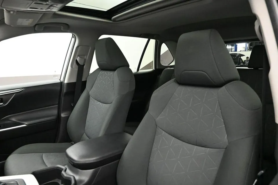 Toyota Rav4 2022 photo 4
