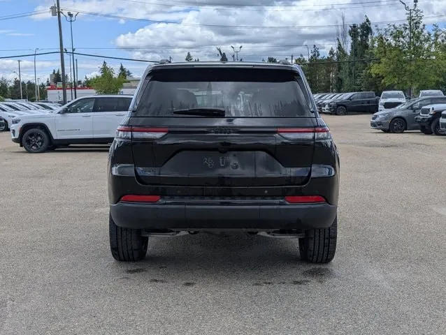 Jeep Grand Cherokee 2025 photo 5