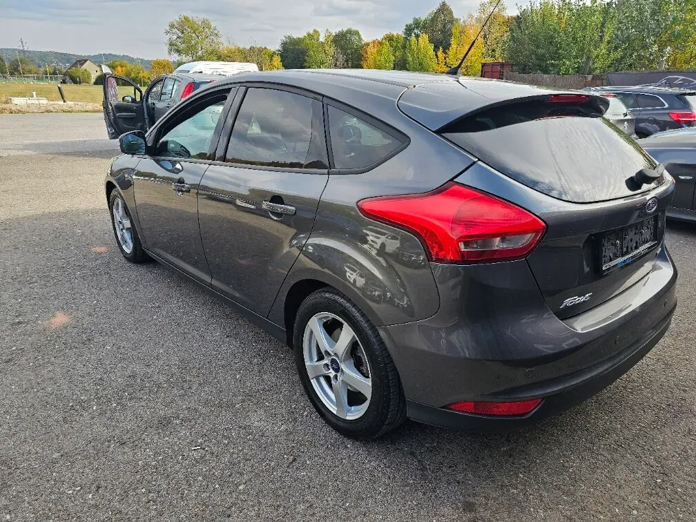 Ford Focus 2015 photo 2