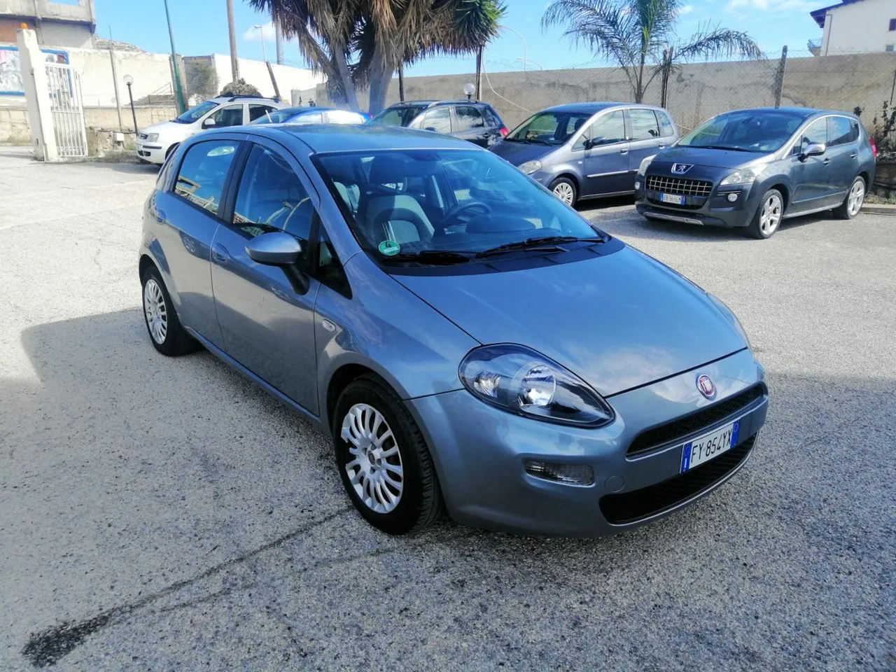 Fiat Punto Evo 2012 photo 2