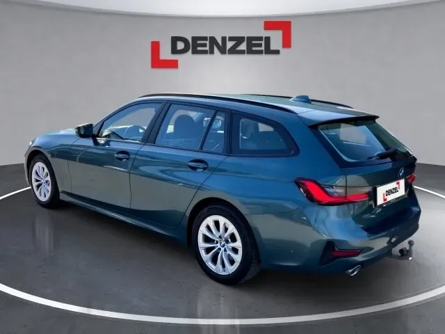 BMW 3 Series 2021 photo 3