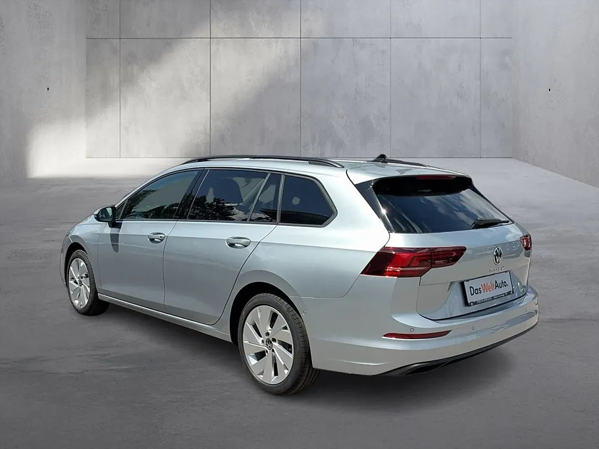 Volkswagen Golf 2026 photo 3