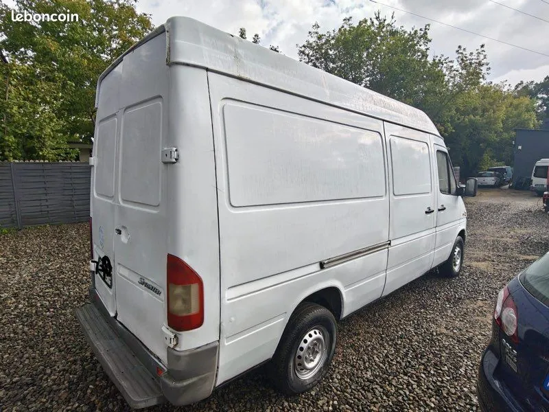 Mercedes-Benz Sprinter 2001 photo 4